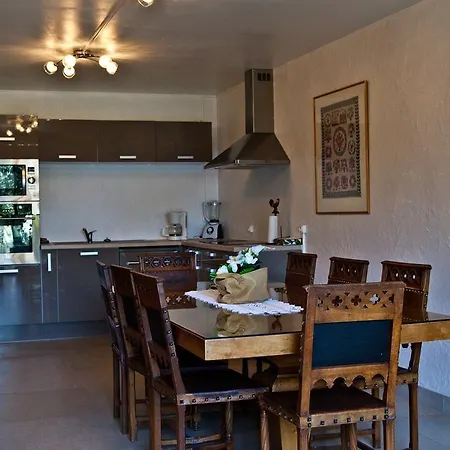 Apartment Conciergerie Bianca *